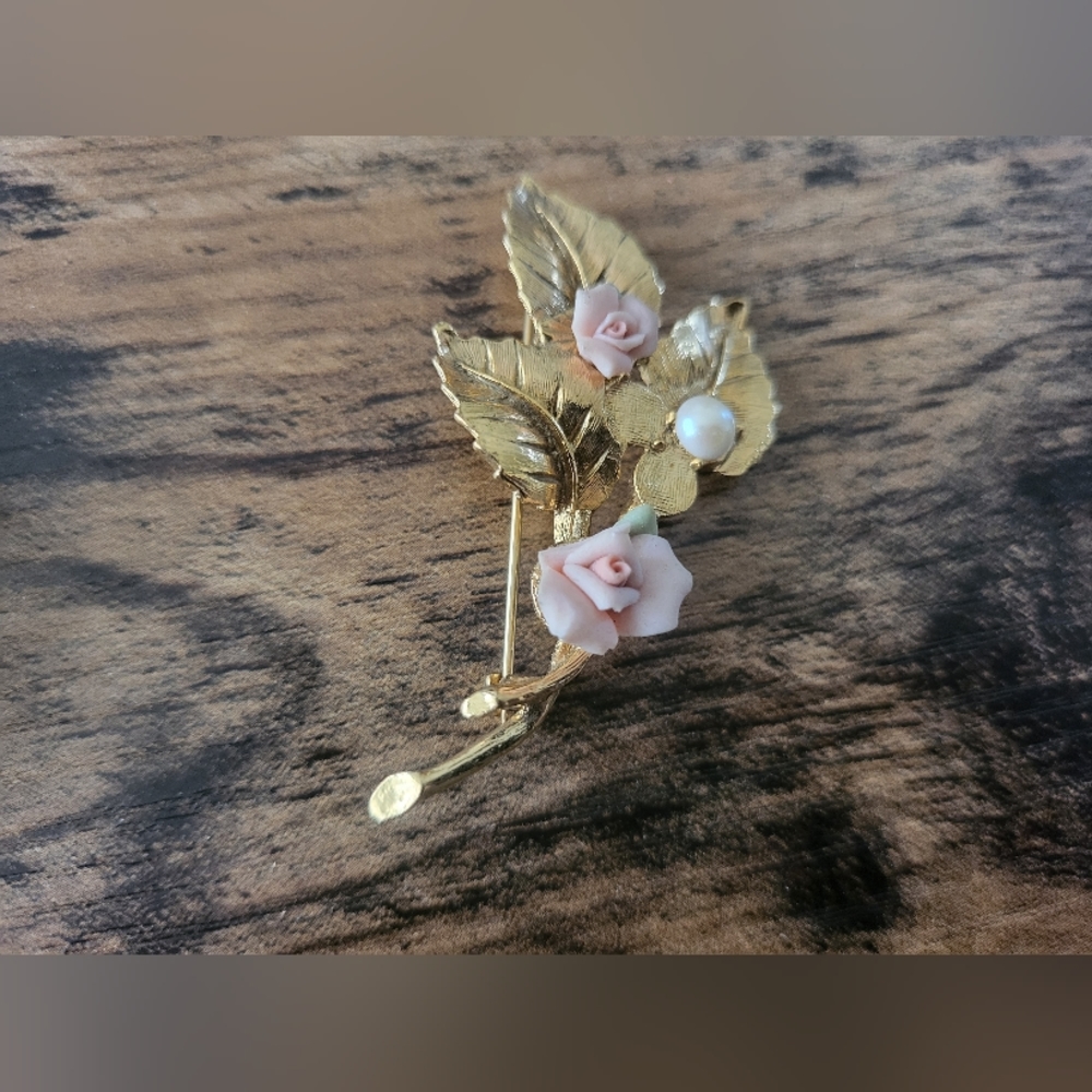 -1970's era flower boutique broach-metal, and porcelain -2 inch X 1 inch